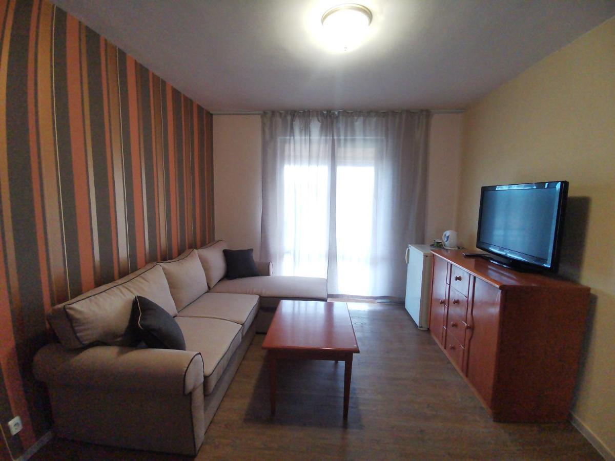 Family Hotel Kosko Chernomorets Bagian luar foto