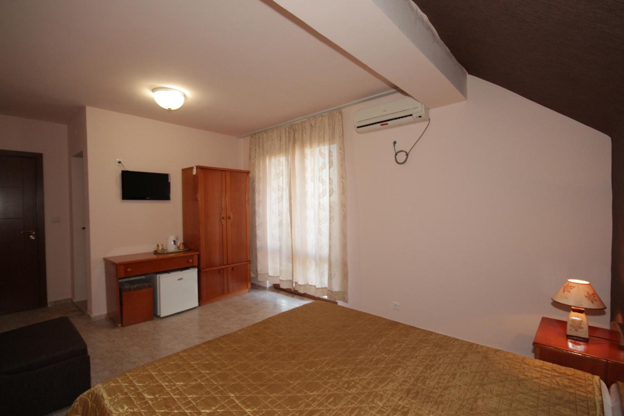 Family Hotel Kosko Chernomorets Ruang foto