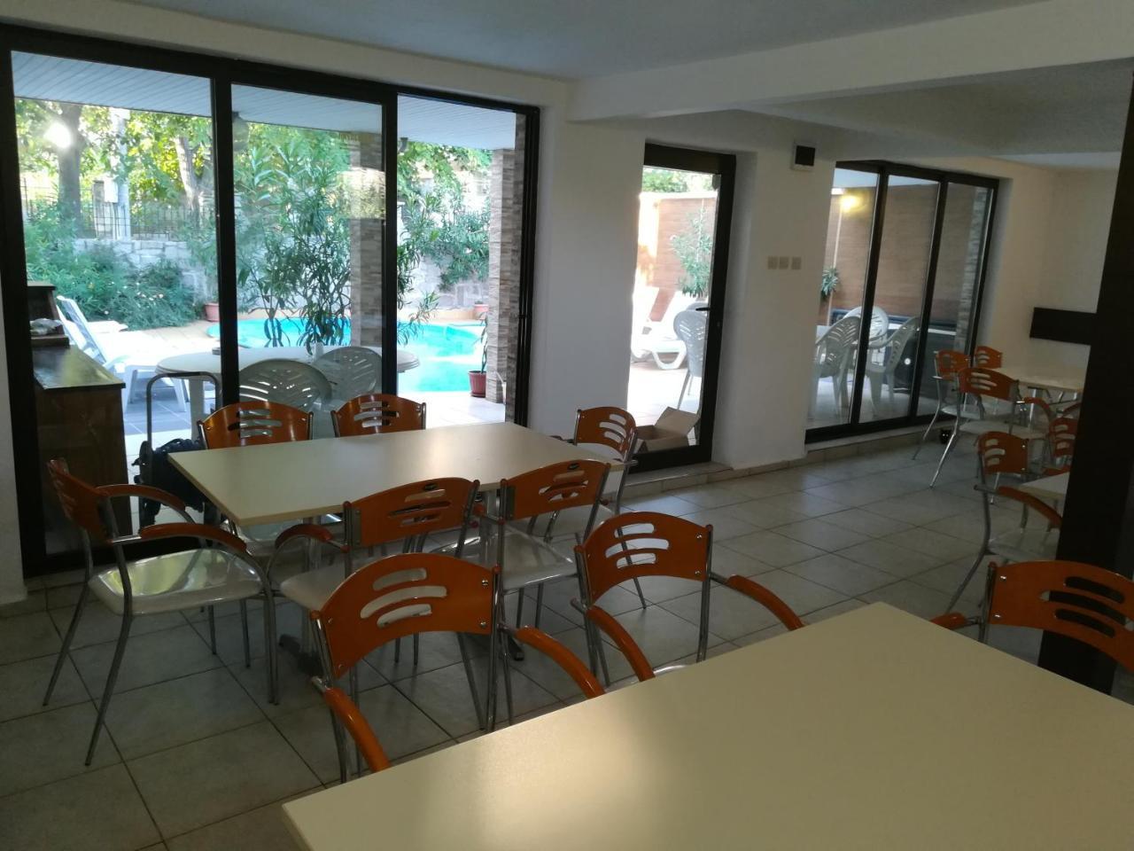 Family Hotel Kosko Chernomorets Bagian luar foto